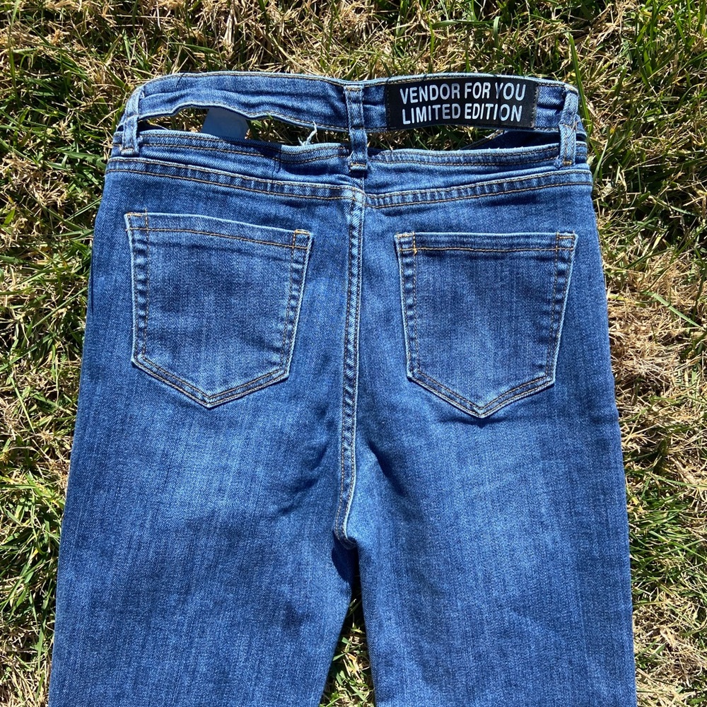 Cutout jeans